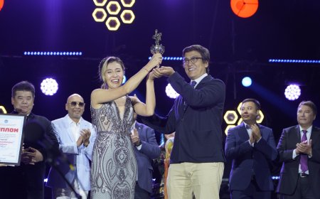 Главный приз фестиваля «Мейкин Азия» завоевала певица из Казахстана Айна Калмаганбетова 20.08.2023025