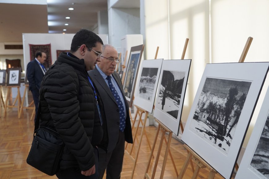 Айтматов эл аралык форумунун катышуучулары Гапар Айтиев атындагы улуттук көркөм сүрөт музейинде