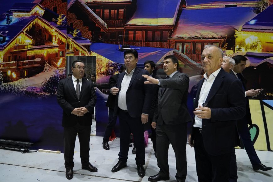 Министр культуры Алтынбек Максутов  ознакомился с киноиндустрией Узбекистана
