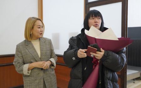 "Тодес" эл аралык балетинин негиздөөчүсү жана көркөм жетекчиси Алла Духова Бишкекте