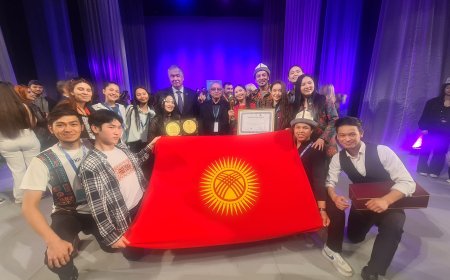 Студенты театрального училища Кыргыздрамтеатра завоевали Гран-при на международном фестивале в Баку