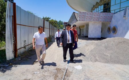 Абубакир Изибаев атындагы Кыргыз Мамлекеттик циркинде ремонт иштери кызуу жүрүп жатат