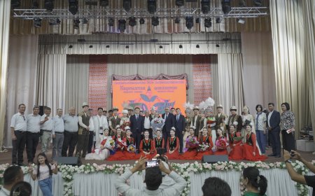 В городе Бухара состоялся концерт деятелей культуры Кыргызстана