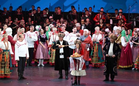 Полные составы Кабинета Министров Кыргызской Республики и Правительства России приняли участие в мероприятии, посвященном 100-летию образования Кара-Кыргызской автономной области