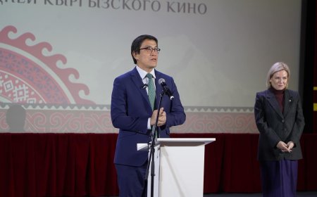 Россияда кыргыз киносунун күндөрүнүн ачылуу аземи өттү