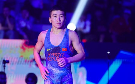 Абдымалик Карачев менен Орозобек Токтомамбетов Дүйнө чемпионатында (U-23) күмүш медалга ээ болушту