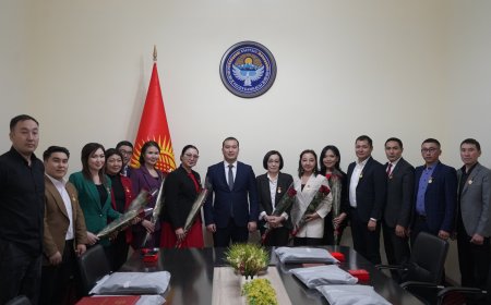 В честь Дня радио и телевидения министерство культуры наградило представителей СМИ