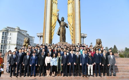 Тажикстандын Дүйшөмбү шаарында “Navruz World Youth Festival” бүткүл дүйнөлүк жаштар фестивалы болуп өттү