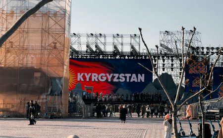 Кыргызстандын искусство чеберлери “Актау – 2025-жылы түрк дүйнөсүнүн маданий борбору” аттуу иш-чаранын ачылышына даярданууда