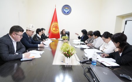 Бишкекте “Манас” эпосундагы каармандардын ысымын пайдалануу тартибин жөнгө салуу боюнча ведомстволор аралык жыйын өттү