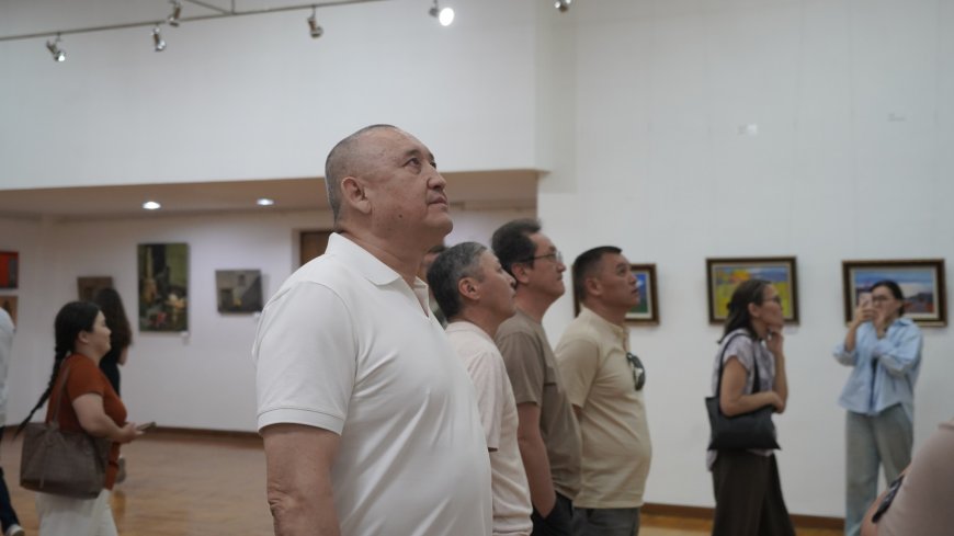 В Бишкеке открылась художественная выставка «Тандем»