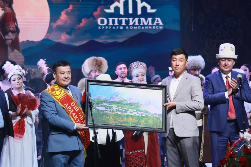 “Раймалы менен Бегимай” этно-мюзикли Ош шаарында көрсөтүлдү