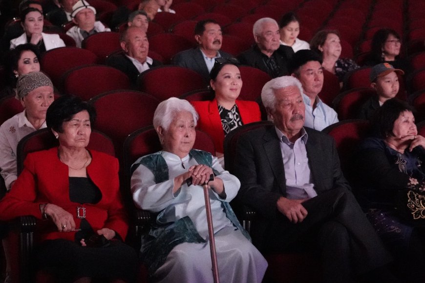 В Бишкеке отмечен 50-летний юбилей творческой деятельности народной артистки КР Шайгүл Алсеитовой