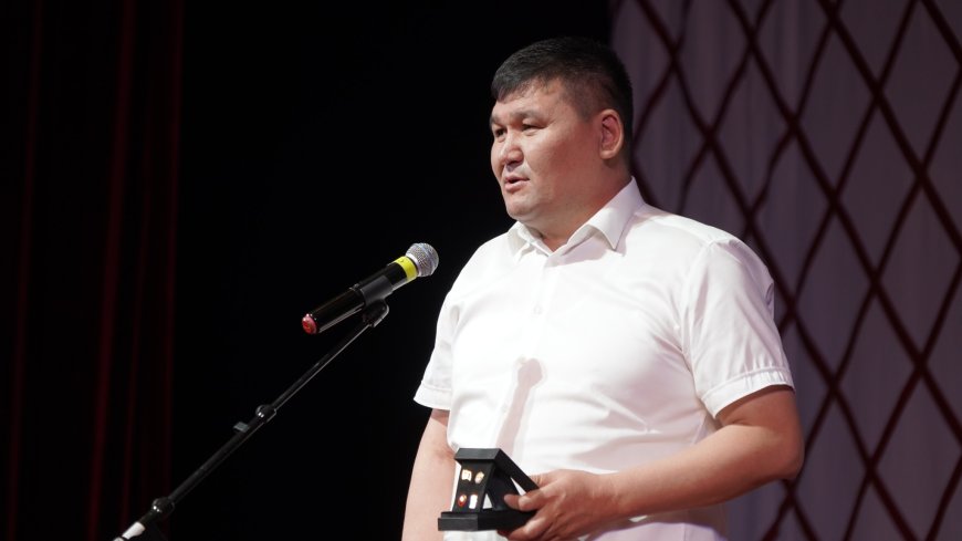 Кыргыз Республикасынын эл акыны Анатай Өмүркановдун 80 жылдык мааракеси белгиленди