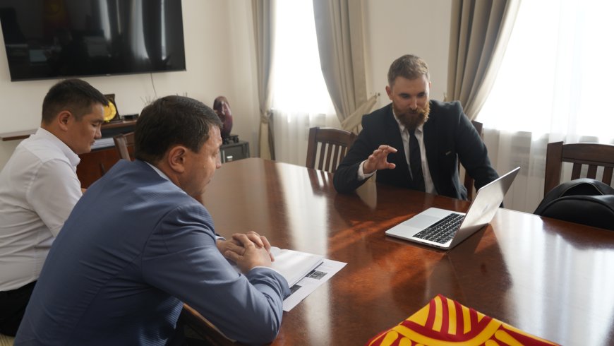 МИРБЕК МАМБЕТАЛИЕВ ЭЛ АРАЛЫК СЫНАККА КАТЫША ТУРГАН РОК ТОБУНУН ӨКҮЛҮН КАБЫЛ АЛДЫ