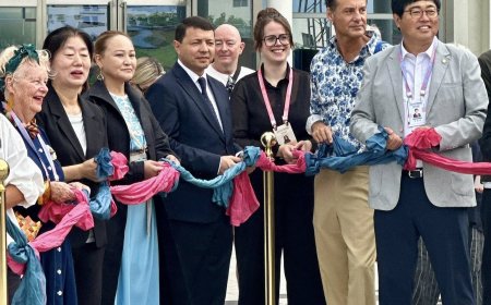 МИНИСТР ЧХОНДЖУ ЭЛ АРАЛЫК КОЛ ӨНӨРЧҮЛҮК БИЕННАЛЕСИНЕ КАТЫШТЫ