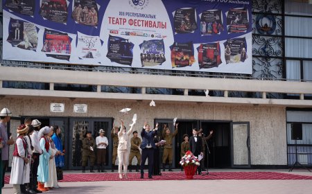 РЕСПУБЛИКАЛЫК ТЕАТР ФЕСТИВАЛЫНЫН АЧЫЛЫШ АЗЕМИ ӨТТҮ