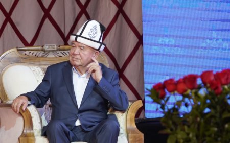 «СПАСИБО НАРОДУ, КОТОРЫЙ МЕНЯ БЕРЕЖЁТ» — СОСТОЯЛСЯ ВЕЧЕР ПОЭЗИИ К 75-ЛЕТИЮ ШАЙЛООБЕКА ДУЙШЕЕВА