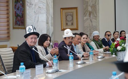 СОСТОЯЛСЯ КРУГЛЫЙ СТОЛ НА ТЕМУ “КЫРГЫЗСКО-КИТАЙСКИЕ КУЛЬТУРНЫЕ СВЯЗИ НА ПРИМЕРЕ ЭПОСА МАНАС"