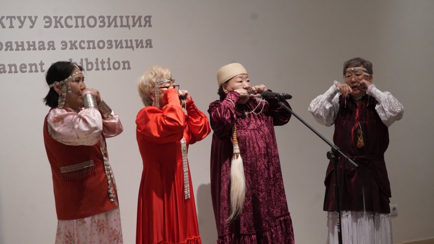 М.К. АММОСОВГО АРНАЛГАН КӨРГӨЗМӨ СУНУШТАЛДЫ