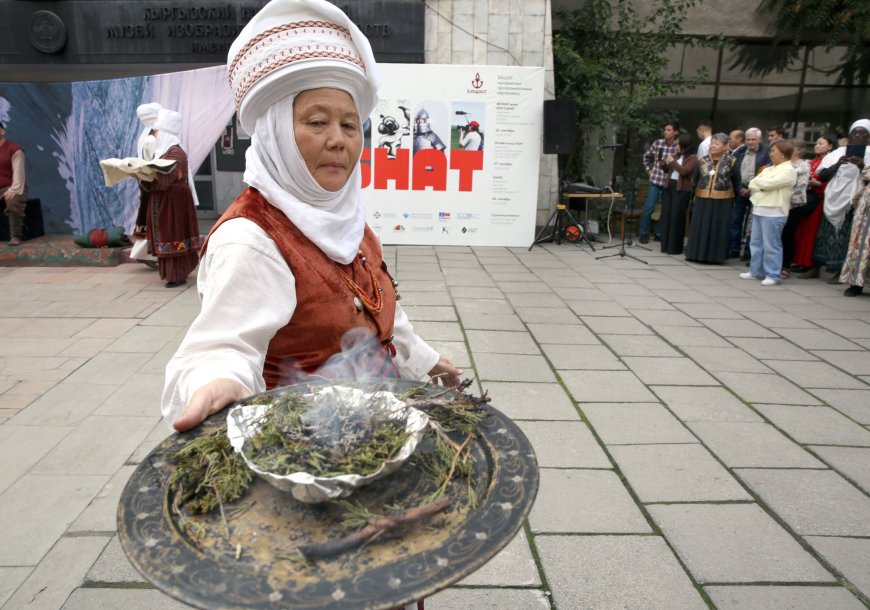 БАШАТ ЧЫГАРМАЧЫЛЫК ЖУМАЛЫГЫ АЧЫЛДЫ