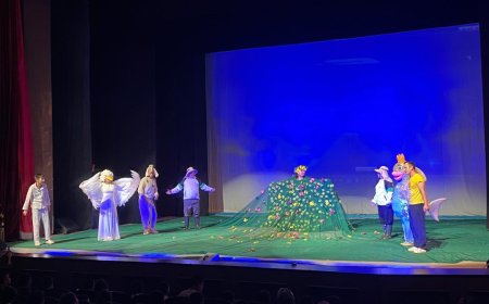 «ЖАРКЫРАГАН ТОО» – БАЛДАР ҮЧҮН ЭКОЛОЯГИЯЛЫК СПЕКТАКЛЬ ОШТО САХНАЛАШТЫРЫЛДЫ